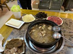 -乳仔牛牦牛汤锅 烤羊排(松潘古城店)