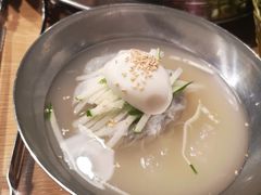 -江南猪肉商会无限续吃(弘大店)