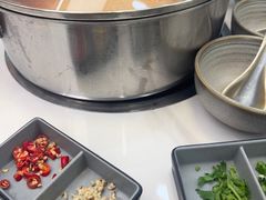 -喃喃椰·糟粕醋·椰子鸡火锅(七堡花园店)