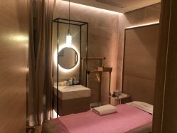 -苑苑vbeauty科技美容SPA