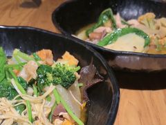 -万记麻辣烫国展总店