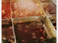 -岗上渣渣老火锅(两路口店)