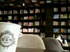 -钟书阁(松江泰晤士小镇店)