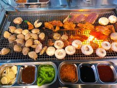 -马路牙子烧烤音乐酒馆(望京店)