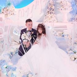 点击看大图 -GRACE KELLY婚纱与礼服(北京店)