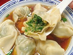 半菜半肉-古徽州馄饨店(宝安路店)