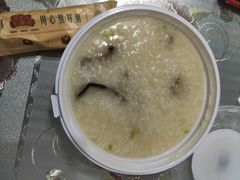-粤港湾砂锅粥·宵夜(宝龙店)