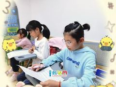 -蓝话筒·少儿成人演讲口才·主持朗诵·戏剧表演(大华第一坊店)