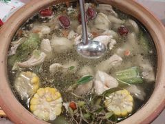 石橄榄炖鸡-洪大厨鸡煲(福田店)