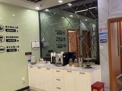 -茂菊口腔连锁(浦东南路店)