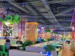-嗨内嗨外自助火锅餐厅体验馆