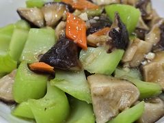 -南磨房食府(燕莎奥特莱斯购物中心店)