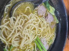 -志权牛肉面(灵山路店)
