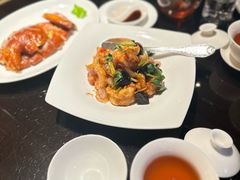 黑蒜大千虾球-北京四季酒店·采逸轩