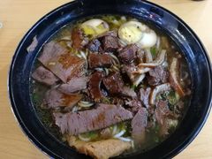 -花溪巷牛肉粉(泉城路店)