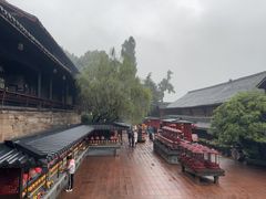 -峨眉山报国寺