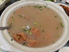 -梓檚中餐厅湖北菜小龙虾武昌鱼排骨藕汤(黄鹤楼店)