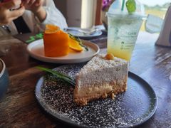 椰子蛋糕-Chom Cafe and Restaurant