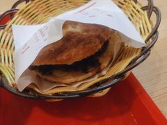 -大耳公曹氏驴肉包子铺(三八店)