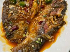 香煎臭花鲢-刘胖子家常菜·蹄花焖藕(富安街店)