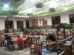 大堂-燕北云山·农家菜·灶台鱼(密云溪翁庄店)