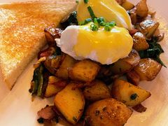 焗马铃薯块-Common Table · Brunch & Coffee