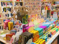 -猫的天空之城概念书店(印象城购物中心店)