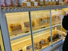 面包甜点陈列柜-野上麦田(中贸广场店)