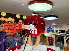 -m豆巧克力世界(上海世茂广场店)