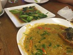 -J Daeng Seafood
