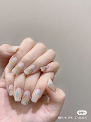 -花岐款式专研健康美甲沙龙