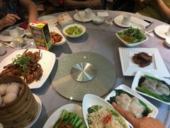 -御花园·粤菜·海鲜火锅(中山公园店)