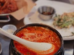 海鲜豆腐汤-富乐满韩国正宗炸鸡韩国料理(虹泉路店)