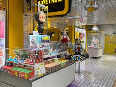 店内环境-泡泡玛特POPMART(上海环球港店)