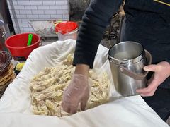 -老东门糁烫面角总店