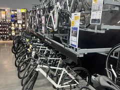 -迪卡侬(越秀公园店)