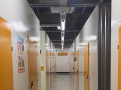 -安东易迷你仓自助寄存仓库(淞虹路店)