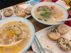 -小杨生煎(白玉兰广场店)