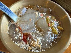 -包整·丝娃娃(一览甲秀楼风景店)