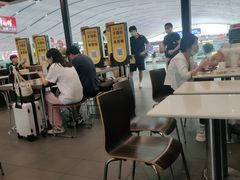 大堂-麦当劳(深圳北站高铁店)