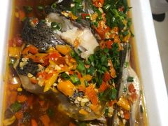 剁椒蒸雄鱼头-大碗先生(万家丽店)