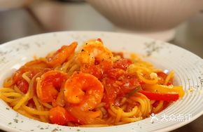 Tomato Sauce Shrimp Spaghetti