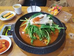 -喇喇排骨火锅·传统韩式脊骨汤(望京西园总店)