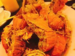 -J Daeng Seafood