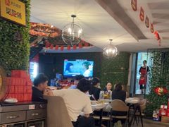-顶峰夜宴·龙虾烧烤大排档(九江学院店)