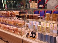 -巴黎贝甜(大宁国际商业广场店)