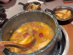 -芸山季·云南山珍菌火锅(人民广场来福士店)