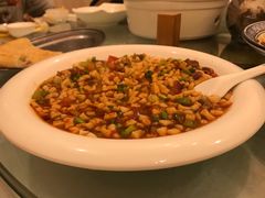 -马尔龙新疆饭店·清真(瑞景店)