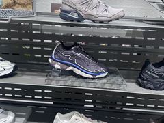 -SALOMON萨洛蒙(青岛海信店)