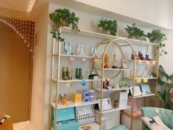 -禾壹净·素颜美问题肌肤修护中心